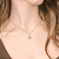 Carica l'immagine nel visualizzatore della galleria, Collana Royal Lady Zircone Acquamarina Dorata in Argento