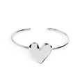 Carica l'immagine nel visualizzatore della galleria, Bracciale rigido con cuore irregolare
