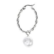Orecchino a cerchio 2,7cm con perla pendente